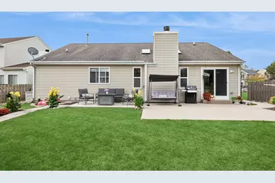 3040 Banbury Lane, Lake in the Hills, IL 60156 - Photo 18