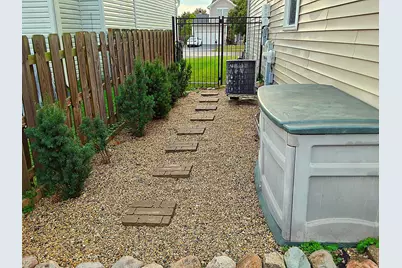 3040 Banbury Lane, Lake in the Hills, IL 60156 - Photo 24