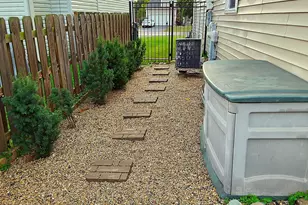 3040 Banbury Ln, Lake in the Hills, IL 60156 - Photo 24