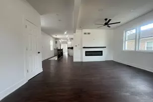 8423 S Carpenter St, Chicago, IL 60620 - Photo 6