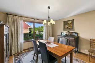 18050 Marlin Ln, Homewood, IL 60430 - Photo 8