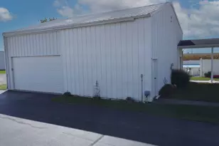 1718 N 1800 Road E, Watseka, IL 60970 - Photo 12