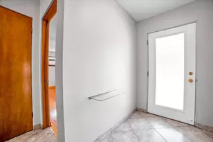 1303 Rice St, Melrose Park, IL 60160 - Photo 4