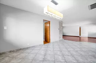 1303 Rice St, Melrose Park, IL 60160 - Photo 16