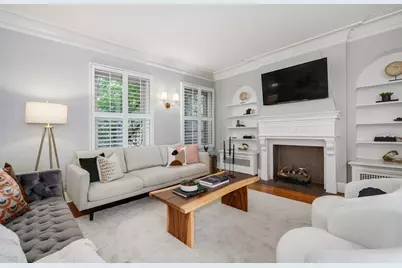 2726 N Pine Grove Avenue #1N, Chicago, IL 60614 - Photo 4