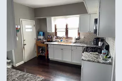 574 S Lasalle Street, Aurora, IL 60505 - Photo 10