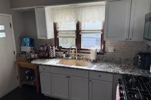 574 S Lasalle St, Aurora, IL 60505 - Photo 8