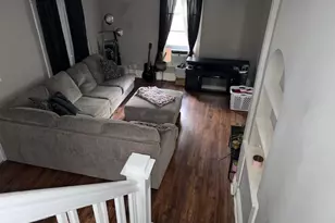 574 S Lasalle St, Aurora, IL 60505 - Photo 4