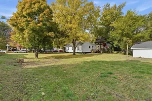 807 N Morris Ave, Bloomington, IL 61701 - Photo 22