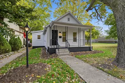 807 N Morris Avenue, Bloomington, IL 61701 - Photo 2