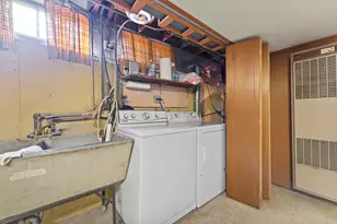 8616 N Oleander Ave, Niles, IL 60714 - Photo 22