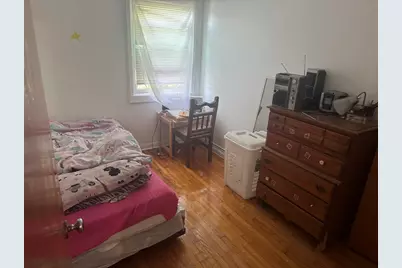 7845 S Yates Boulevard, Chicago, IL 60649 - Photo 8