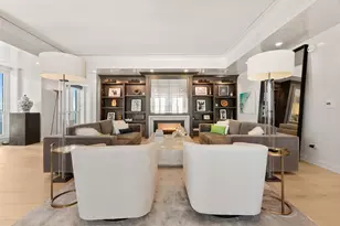 11 E Walton St, Chicago, IL 60611 - Photo 4