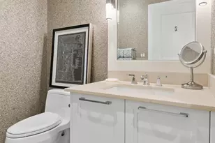 11 E Walton St, Chicago, IL 60611 - Photo 44