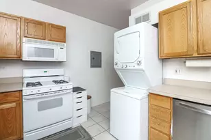 3707 W Cullom Ave, Chicago, IL 60618 - Photo 6