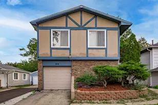 214 Far Hills Dr, Bolingbrook, IL 60440 - Photo 1