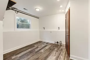 214 Far Hills Dr, Bolingbrook, IL 60440 - Photo 14