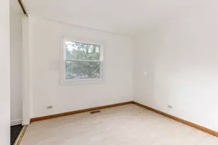 214 Far Hills Dr, Bolingbrook, IL 60440 - Photo 16