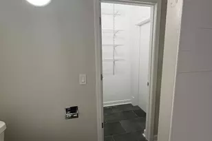 5136 S Blackstone Ave, Chicago, IL 60615 - Photo 10