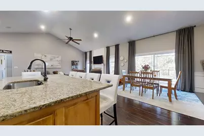 2112 Slade Lane, Mahomet, IL 61853 - Photo 16