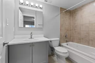 2451 W Howard St, Chicago, IL 60645 - Photo 8