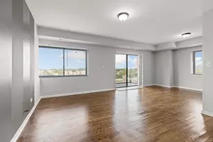 2451 W Howard St, Chicago, IL 60645 - Photo 2