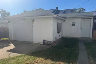 219 S Jackson St, Clifton, IL 61727 - Photo 8