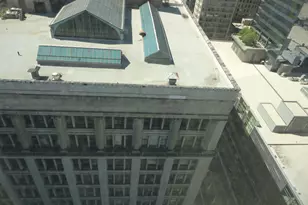 8 E Randolph St, Chicago, IL 60601 - Photo 16