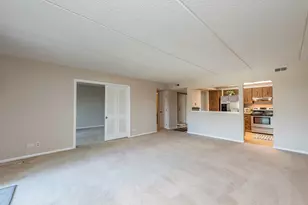 650 Whitney Ct, Gurnee, IL 60031 - Photo 16