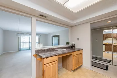 650 Whitney Court #203, Gurnee, IL 60031 - Photo 6