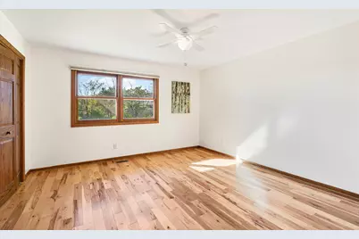 10201 Fox Bluff Lane, Spring Grove, IL 60081 - Photo 12