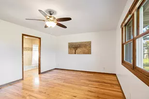 10201 Fox Bluff Ln, Spring Grove, IL 60081 - Photo 10