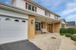 16909 Paxton Ave, South Holland, IL 60473 - Photo 2