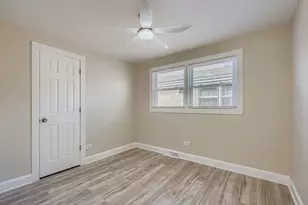 10046 S Indiana Ave, Chicago, IL 60628 - Photo 8