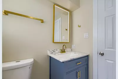 10046 S Indiana Avenue, Chicago, IL 60628 - Photo 10