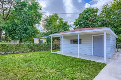 10046 S Indiana Avenue, Chicago, IL 60628 - Photo 16