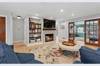 [Address not provided], Glen Ellyn, IL 60137 - Photo 20