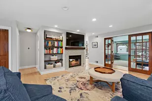 [Address not provided], Glen Ellyn, IL 60137 - Photo 20