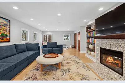 [Address not provided], Glen Ellyn, IL 60137 - Photo 18