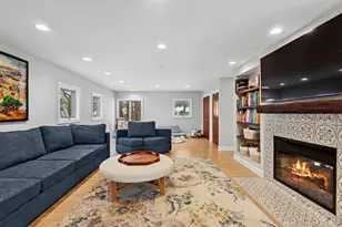 [Address not provided], Glen Ellyn, IL 60137 - Photo 18