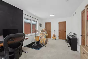 [Address not provided], Glen Ellyn, IL 60137 - Photo 36