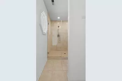 [Address not provided], Glen Ellyn, IL 60137 - Photo 30