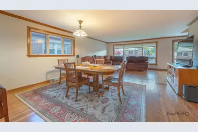 604 W 43rd Street, Chicago, IL 60609 - Photo 6