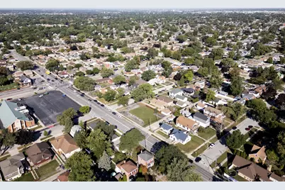 9239 55th Ct Court, Oak Lawn, IL 60453 - Photo 1