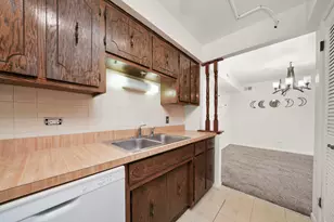 9146 W 140th Street W, Orland Park, IL 60462 - Photo 16