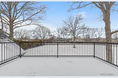 3890 Greenacre Drive, Northbrook, IL 60062 - Photo 22