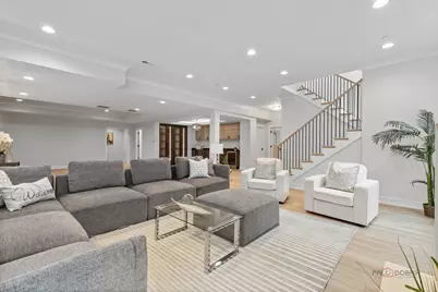 3890 Greenacre Drive, Northbrook, IL 60062 - Photo 32