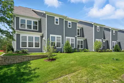 1058 Houston Street #74003, Batavia, IL 60510 - Photo 2