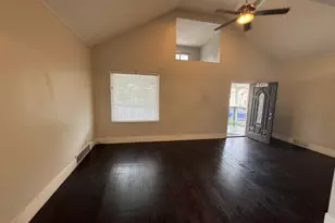 10117 S Perry Ave, Chicago, IL 60628 - Photo 8