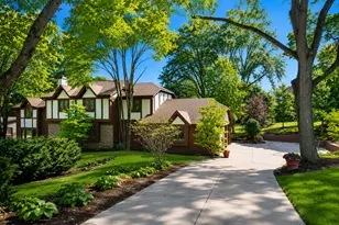 1211 S Grove Ave, Barrington, IL 60010 - Photo 1